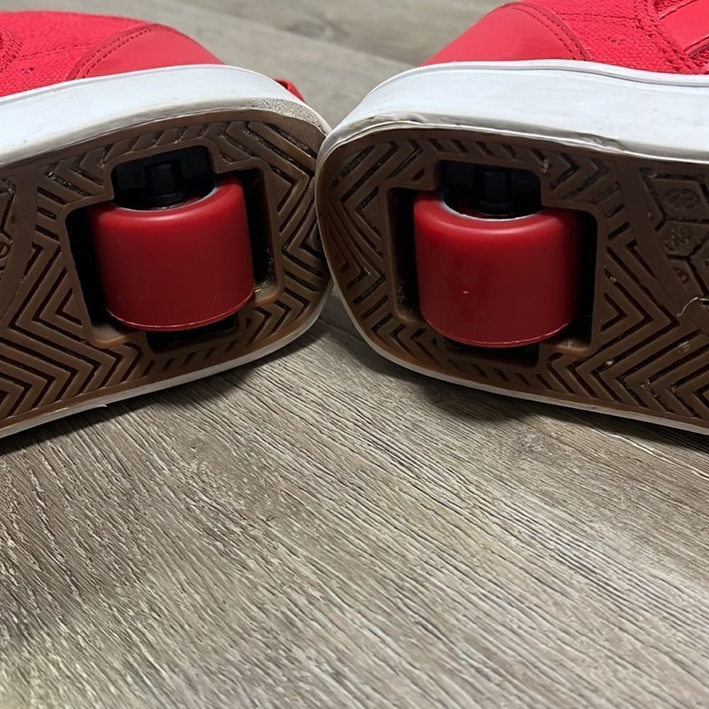 Youth HEELYS Unisex Racer 20 Wheeled Shoes Size 3 youth - Picture 7 of 10